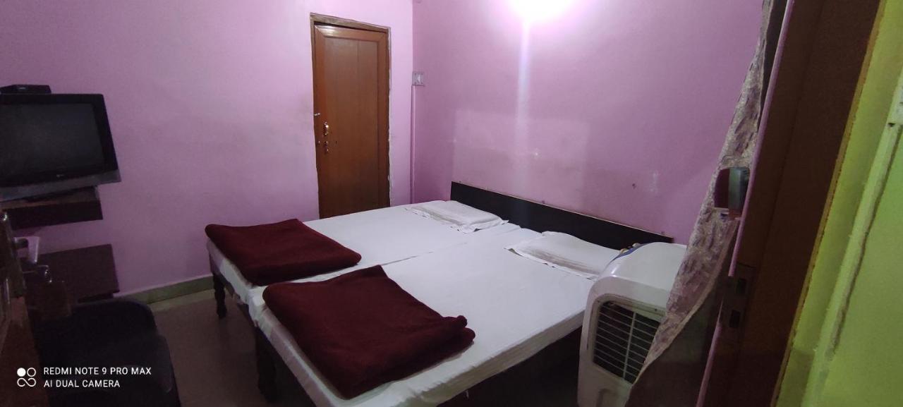 Hotel Avadh Balrāmpur Kültér fotó